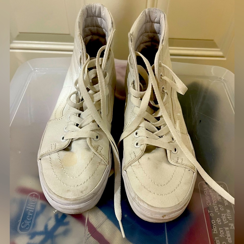 White high top vans canvas women’s sneakers size 7